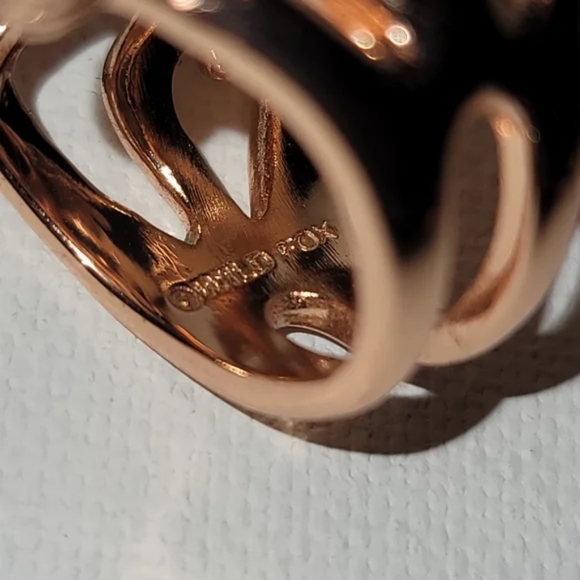 WILDFOX - 18K Rose Gold Plated on Coral Reef Motif with Faux Pearls - Picture 8 of 9